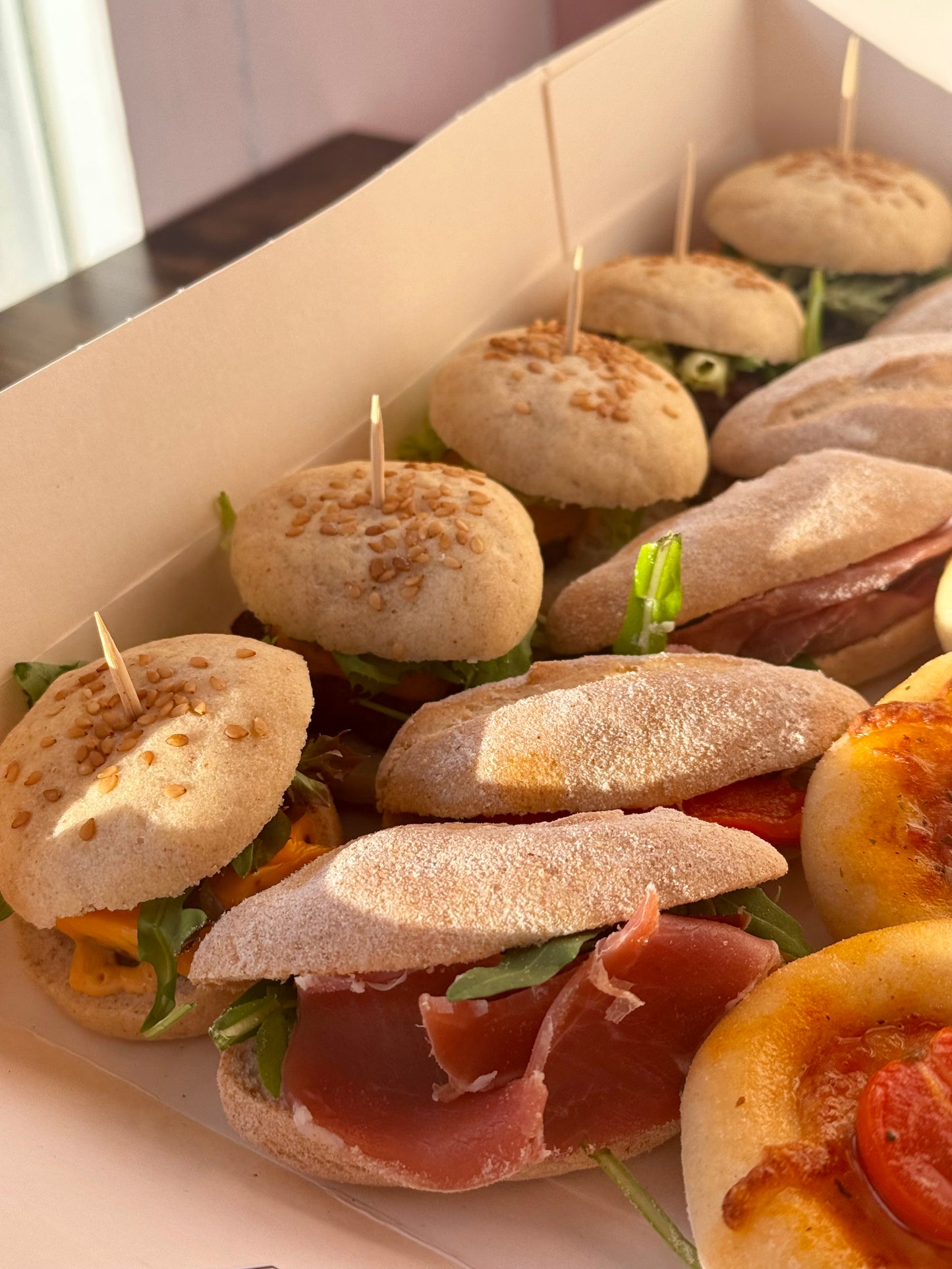 CAJA BANDEJA SALADA DE CATERING