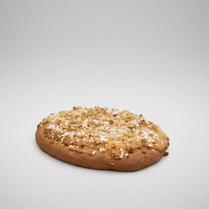 COCA DE PIÑONES